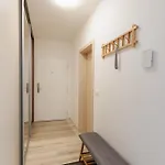 Pod Vinicou With Balcony Appartamento