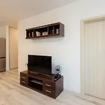 Appartamento Pod Vinicou With Balcony Bratislava