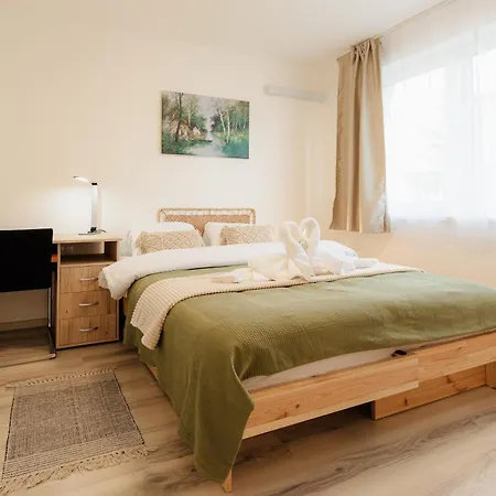 Pod Vinicou With Balcony Lägenhet *