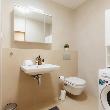 Appartement Pod Vinicou With Balcony
