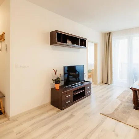 Pod Vinicou With Balcony