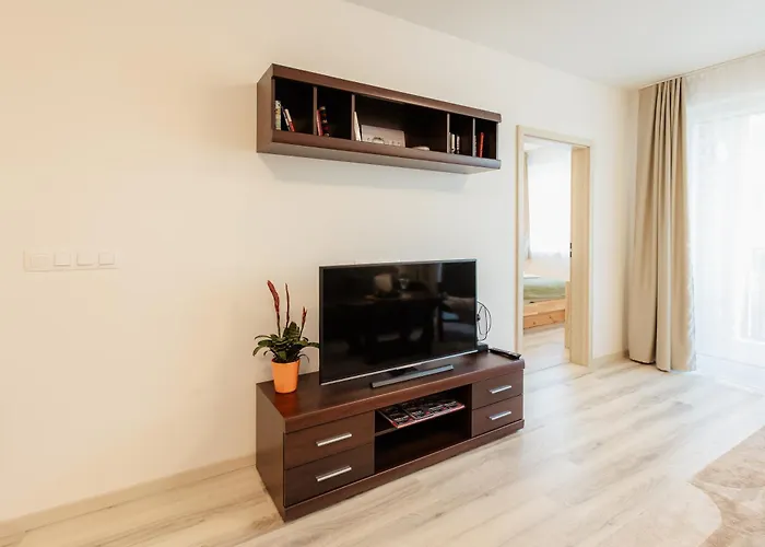 Pod Vinicou With Balcony براتسيلافا
